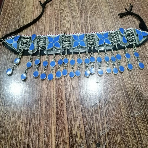 Tribal Choker Necklace With Dangling Tassels'