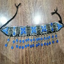 Load image into Gallery viewer, Tribal Choker Necklace With Dangling Tassels
