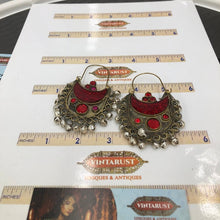 Load image into Gallery viewer, Red Glass Stones Kuchi Bali Earrings
