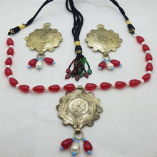 Load image into Gallery viewer, Tribal Red and White Beaded Jewelry Set
