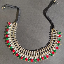 Load image into Gallery viewer, Metal Spikes Choker Necklace With Beads
