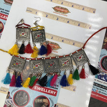 Load image into Gallery viewer, Jewelry Set With Multicolor Dangling Tassels
