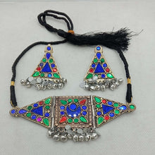 Load image into Gallery viewer, Multicolor Statement Choker And Earrings Set
