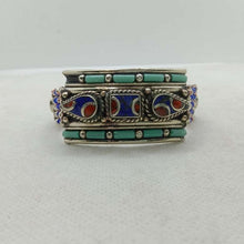Load image into Gallery viewer, Nepalese Handmade Tribal Ethnic Bracelet
