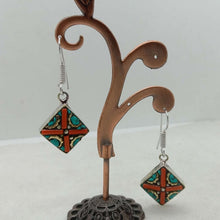 Load image into Gallery viewer, Nepalese Unique Light Weight Drop Earrings
