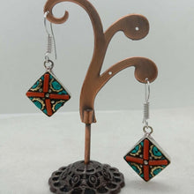 Load image into Gallery viewer, Nepalese Unique Light Weight Drop Earrings
