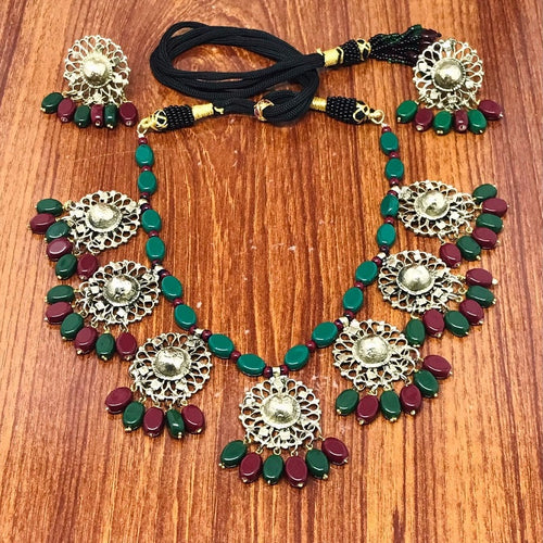 Beaded Stone Motifs Choker Necklace With Earrings