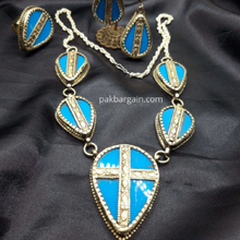 Load image into Gallery viewer, Tribal Turquoise Stones Jewelry Set
