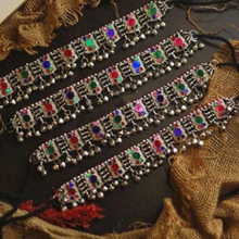Load image into Gallery viewer, Traditional Handcrafted Jewelry Set
