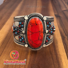 Load image into Gallery viewer, Handmade Stones Bracelet With Turquoise and Red Beads
