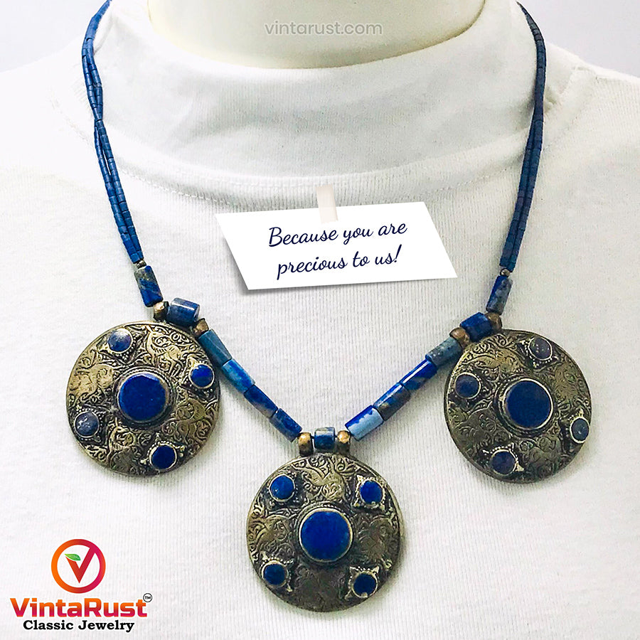 Lapis Lazuli Stone Beaded Necklace With Three Motifs