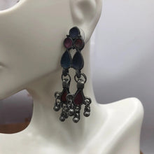Load image into Gallery viewer, Antique Dangle Mirror Earrings
