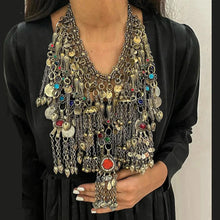 Load image into Gallery viewer, Oversized Necklace Embellished with Fish Motifs
