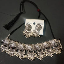 Load image into Gallery viewer, Indian Style Bells Choker Necklace With Earrings
