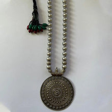 Load image into Gallery viewer, Silver Pendant Necklace With Pearls Beaded Chain
