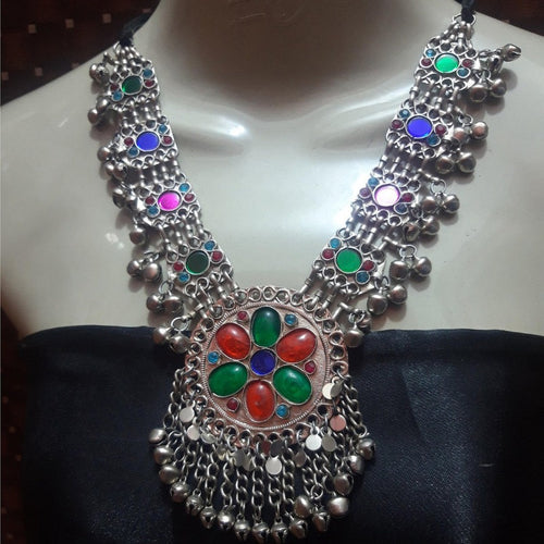 Tribal Pendant Necklace With Glass Stones