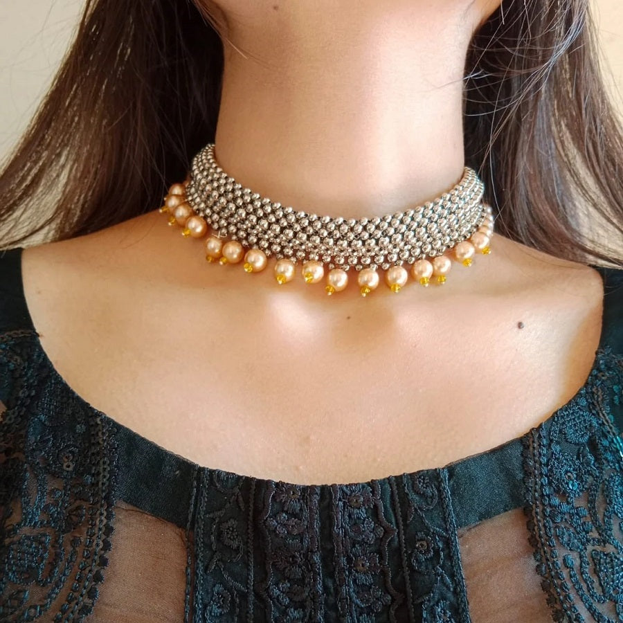 Silver Choker Necklace With Pearls