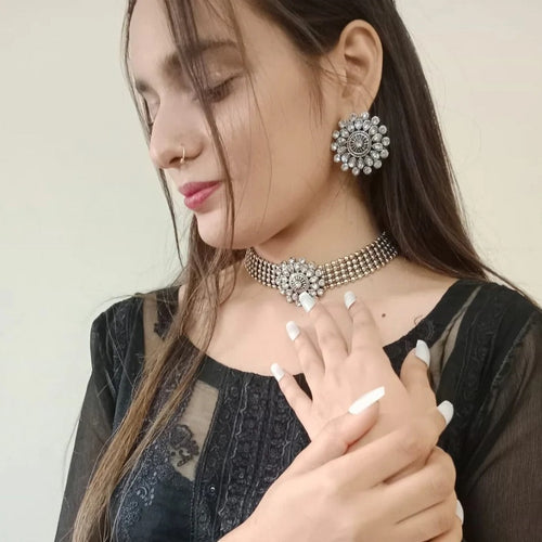 Silver Floral Design Jewelry Set