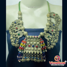 Load image into Gallery viewer, Silver Kuchi Vintage Necklace With Dangling Pendant
