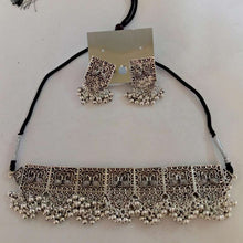 Load image into Gallery viewer, Elegant Silver Statement Choker Jewelry set
