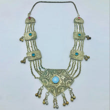 Load image into Gallery viewer, Silver Vintage Necklace with Turquoise Beads
