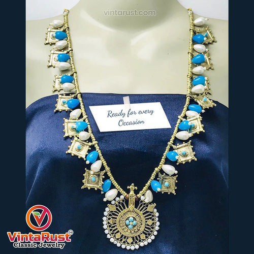 Tribal Jewelry Set With Pearls And Golden Big Motif