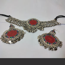 Load image into Gallery viewer, Vintage Headpiece Matha Patti Jewelery Set
