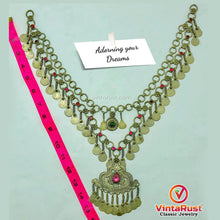 Load image into Gallery viewer, Tribal Pendant Necklace With Pink Glass Stones
