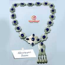 Load image into Gallery viewer, Turkman Belly Chain Inlaid With Lapis Stones
