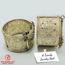 Load image into Gallery viewer, Vintage Boho Kuchi Cuff Bracelet
