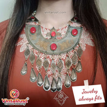 Load image into Gallery viewer, Vintage Long Chain Turkman Pendant Necklace
