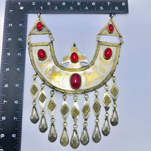 Load image into Gallery viewer, Vintage Long Chain Turkman Pendant Necklace
