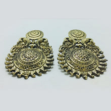 Load image into Gallery viewer, Vintage Massive Golden Tone Tribal Earrings
